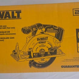 DeWALT 20v MAX 6 1/2in Circular Saw