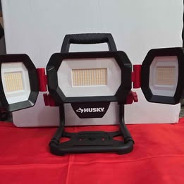 Husky 10,000 Lumen 3 Head Hybrid Worklight